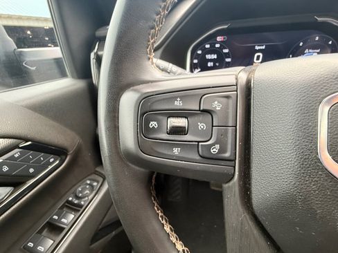 Used 2024 GMC Sierra 2500 AT4 w/ AT4 Premium Plus Package AWD/4WD image 15