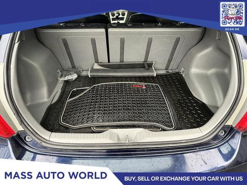 Used 2009 Toyota Matrix FWD image 11