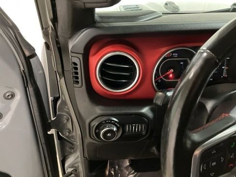 Used 2019 Jeep Wrangler Unlimited Rubicon image 14