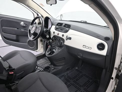 Used 2015 FIAT 500 Pop FWD image 16