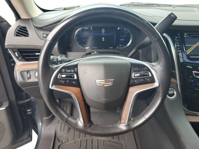 Used 2019 Cadillac Escalade Luxury AWD/4WD image 13
