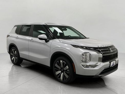 New 2026 Mitsubishi Outlander SE AWD/4WD image 37
