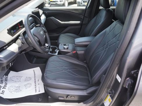 Used 2023 Ford Mustang Mach-E Select RWD image 9