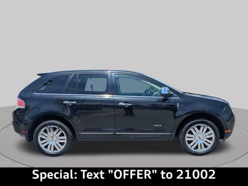 Used 2010 Lincoln MKX AWD image 2