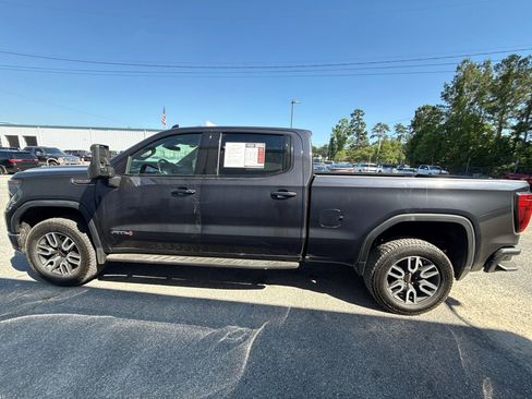 Used 2022 GMC Sierra 1500 AT4 w/ Sierra Safety Plus Package AWD/4WD image 7