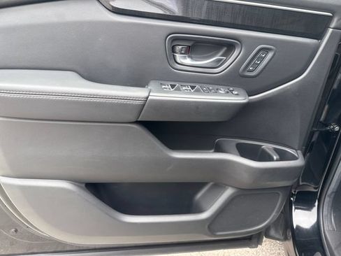 Certified 2024 Honda Pilot Elite image 9