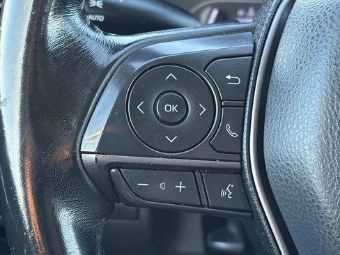 Used 2022 Toyota Camry SE image 16