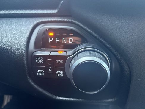 Used 2020 RAM 1500 Big Horn AWD/4WD image 35