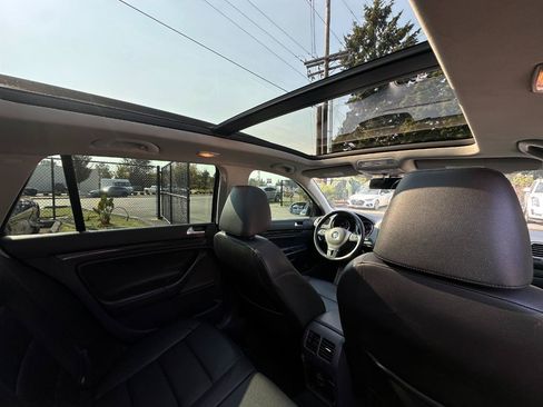 Used 2014 Volkswagen Jetta TDI FWD image 10