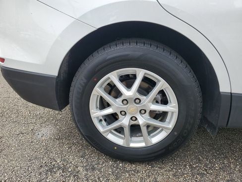 Used 2023 Chevrolet Equinox LS w/ LS Convenience Package image 6