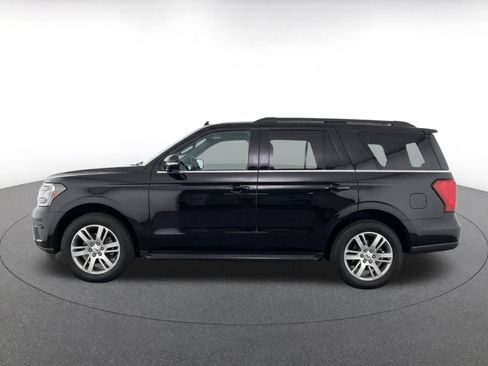 Used 2024 Ford Expedition Limited AWD/4WD image 4
