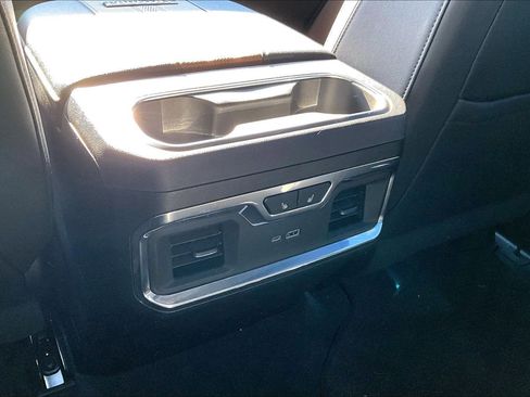 Used 2024 Chevrolet Silverado 3500 High Country w/ High Country Premium Package image 11