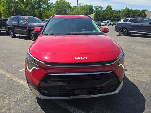 Certified 2024 Kia Niro EX Touring FWD image 2