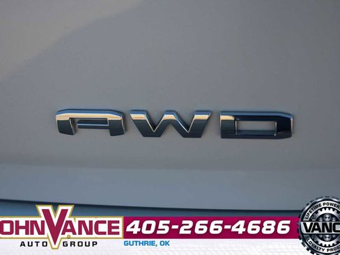 Used 2022 GMC Terrain Denali w/ Denali Premium Package image 10