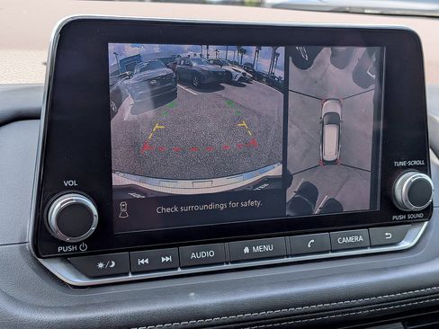 Used 2021 Nissan Rogue SV FWD image 19