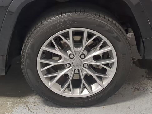 Used 2022 Jeep Grand Cherokee Summit w/ Advanced Protech Group IV image 22