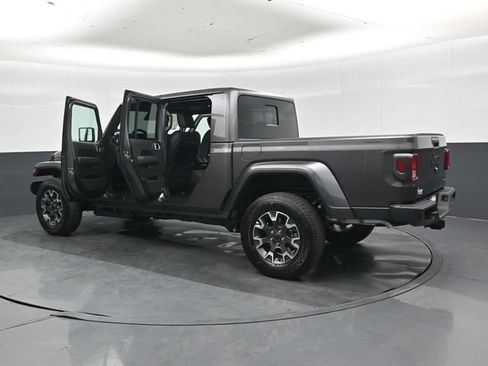 New 2026 Jeep Gladiator Sport AWD/4WD image 47