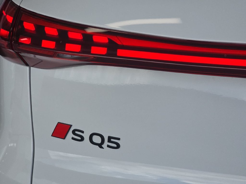 New 2026 Audi SQ5 Premium Plus AWD/4WD image 20