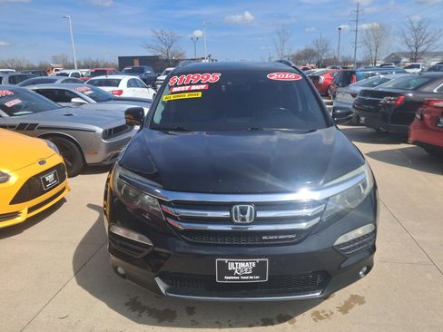 Used 2016 Honda Pilot Touring image 3