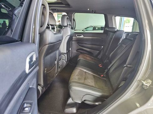 Used 2020 Jeep Grand Cherokee Altitude AWD/4WD image 16