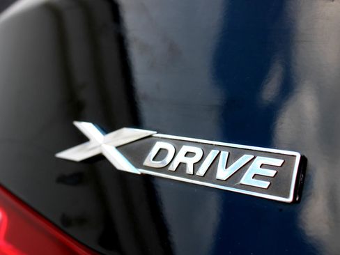 Used 2014 BMW 320i xDrive Sedan image 19