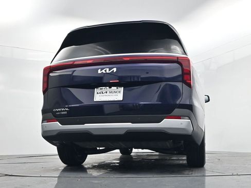 New 2026 Kia Carnival LX FWD image 38