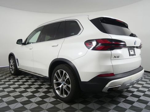 Used 2024 BMW X5 sDrive40i image 5