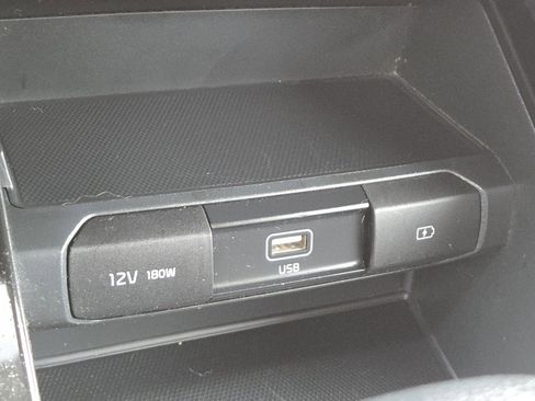 Used 2022 Kia Telluride LX AWD/4WD image 29