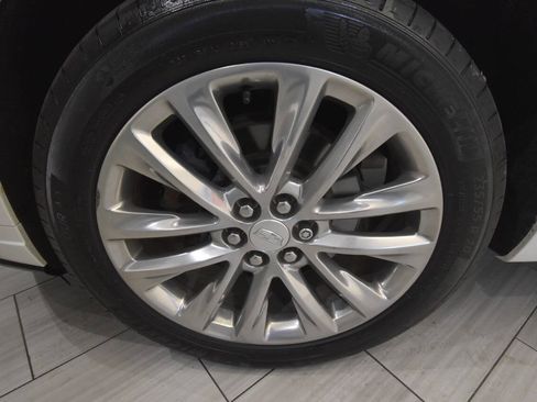 Used 2023 Cadillac XT6 Premium Luxury AWD/4WD image 11