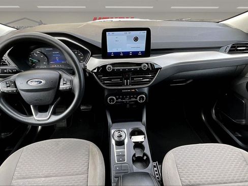 Used 2022 Ford Escape SE FWD image 8
