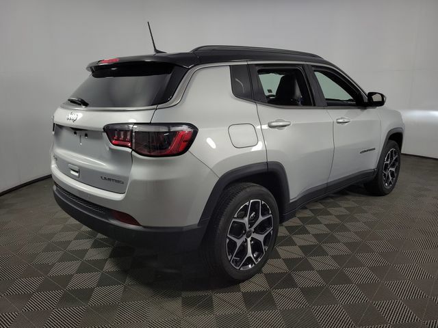 Used 2025 Jeep Compass Limited AWD/4WD image 8