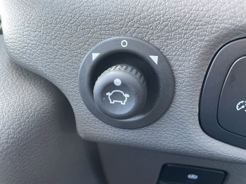 New 2026 Ford F250 XL w/ XL Chrome Package image 16