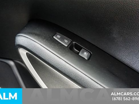 Used 2025 Kia Soul LX FWD image 40