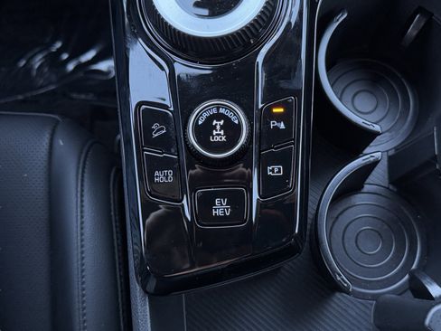 Used 2025 Kia Sportage X-Line image 65