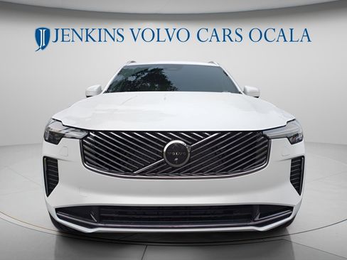 New 2026 Volvo XC90 B6 Plus w/ Protection Package Premier image 8