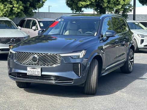 Certified 2026 Volvo XC90 B6 Core image 8