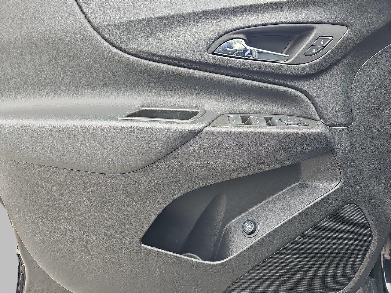 Used 2023 Chevrolet Equinox LT FWD image 31