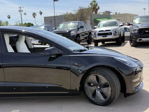 Used 2023 Tesla Model 3 Standard Range image 22