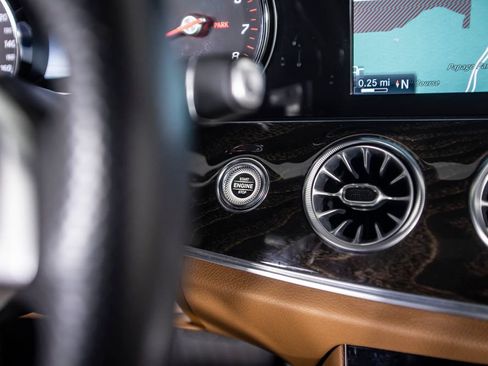 Used 2018 Mercedes-Benz E 400 Coupe image 32
