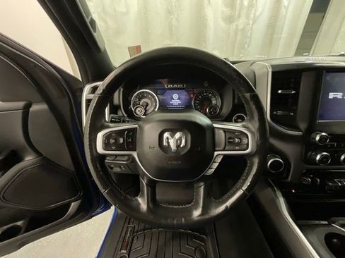 Used 2019 RAM 1500 Big Horn AWD/4WD image 11