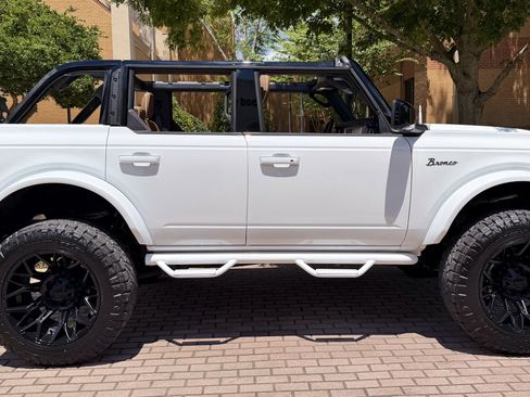 Used 2026 Ford Bronco Outer Banks AWD/4WD image 10