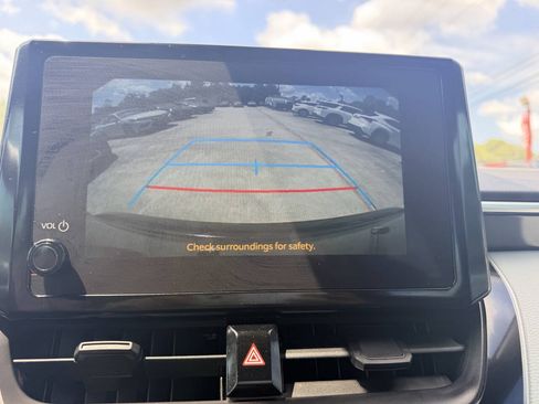 Used 2025 Toyota Corolla SE FWD image 27