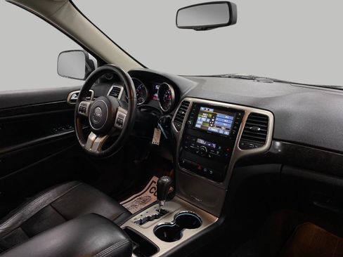 Used 2013 Jeep Grand Cherokee Laredo image 19