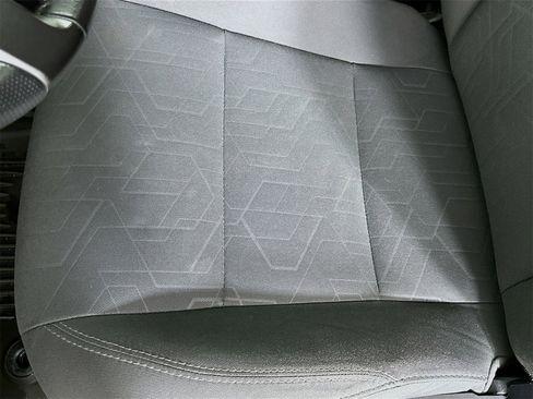 Certified 2017 Toyota Tacoma TRD Off-Road w/ Tow Package (A/T) image 19