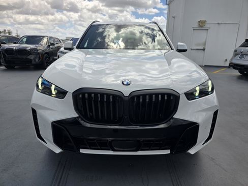New 2026 BMW X5 sDrive40i w/ M Sport Package RWD image 2