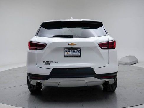 Used 2025 Chevrolet Blazer LT image 4