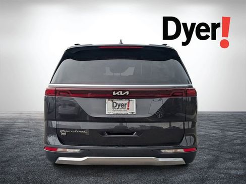 Certified 2022 Kia Carnival SX image 2