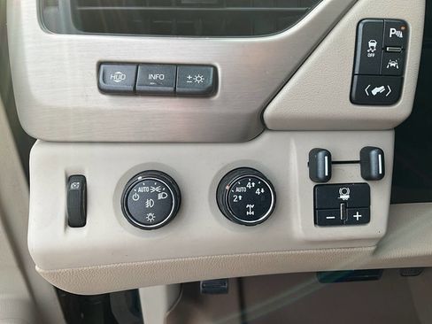 Used 2016 GMC Yukon XL Denali w/ Open Road Package image 33