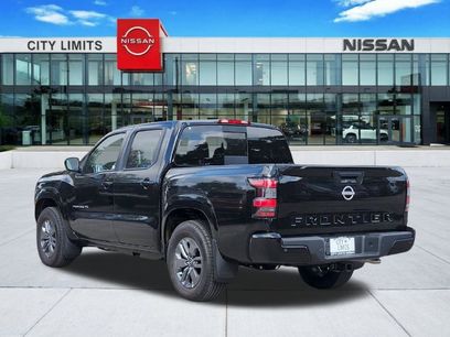 New 2027 Nissan Frontier SV w/ SV Convenience Package
