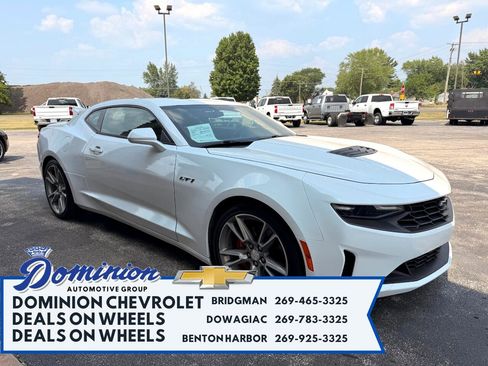 Used 2021 Chevrolet Camaro LT w/ Technology Package image 1